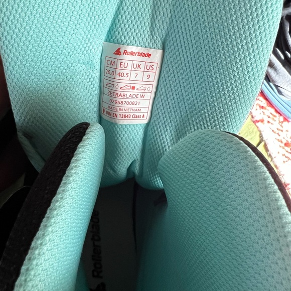 Women's Black and Blue Rollerblades - Picture 2 of 4